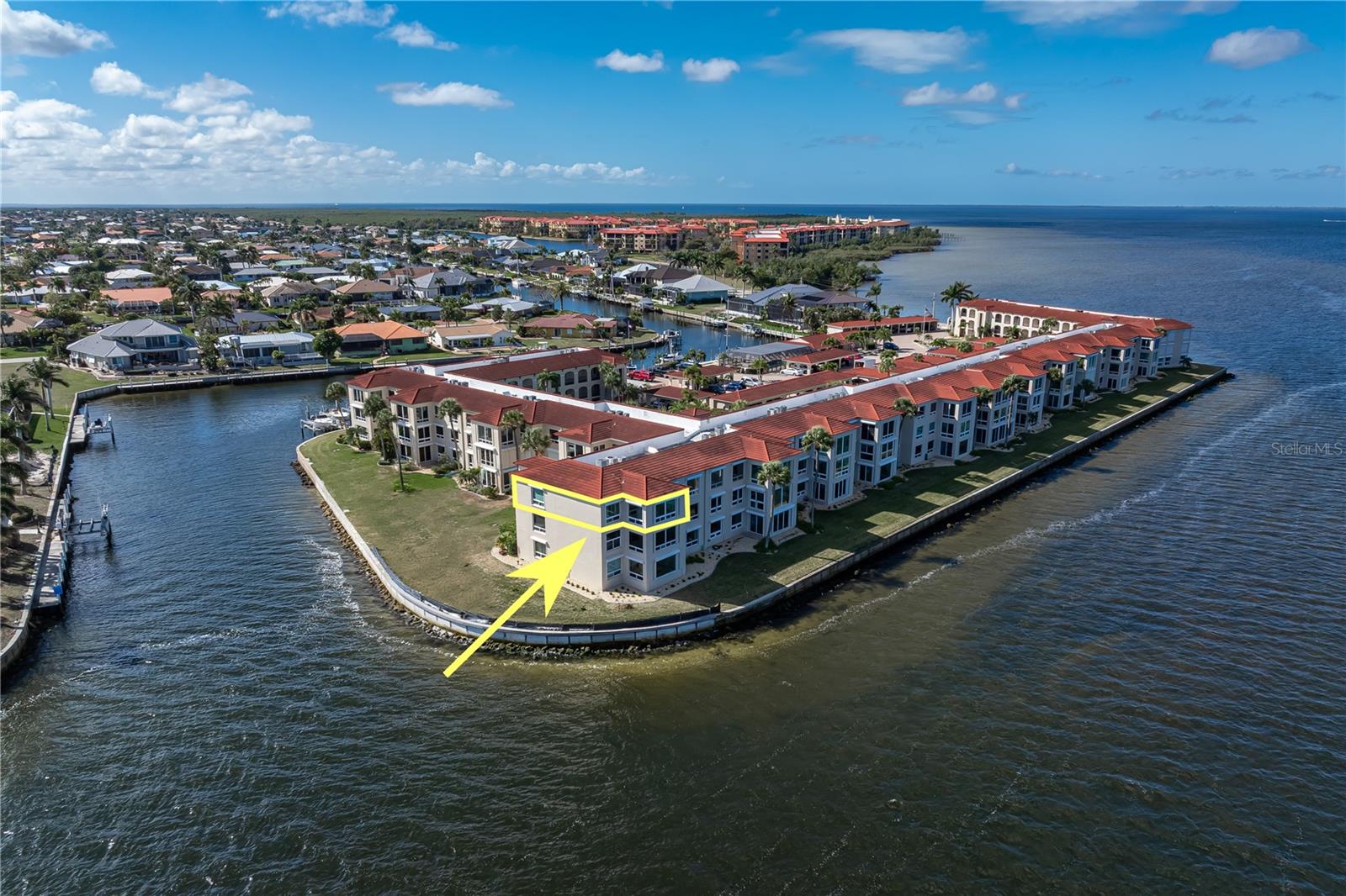 COLONY POINT - Residential