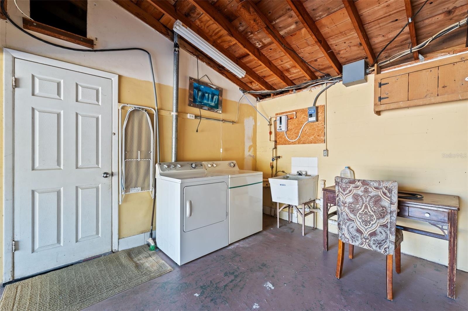 HOLIDAY LAKE ESTATES UNIT 7 - Residential