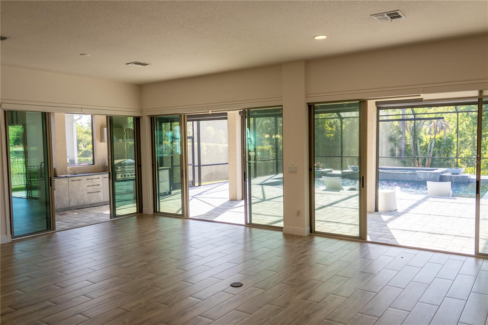EAGLE CRK VILLAGE I - Residential