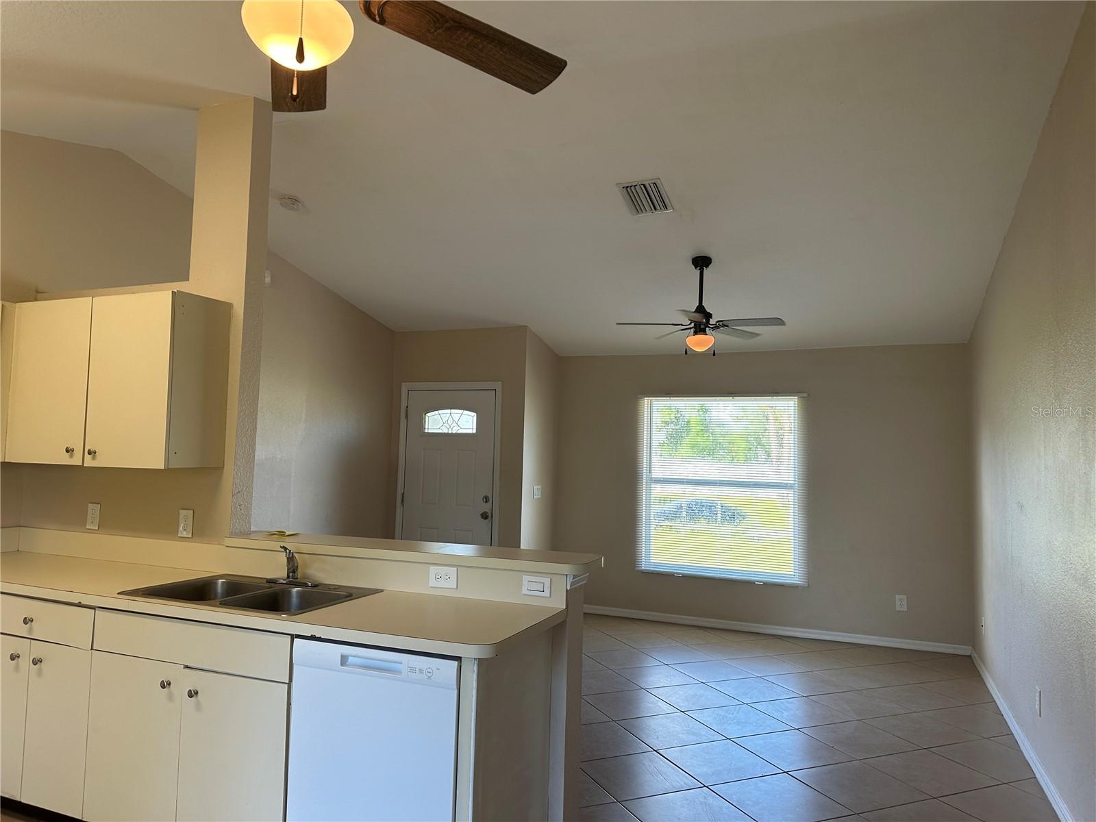PORT CHARLOTTE SUB 10 - Residential Lease