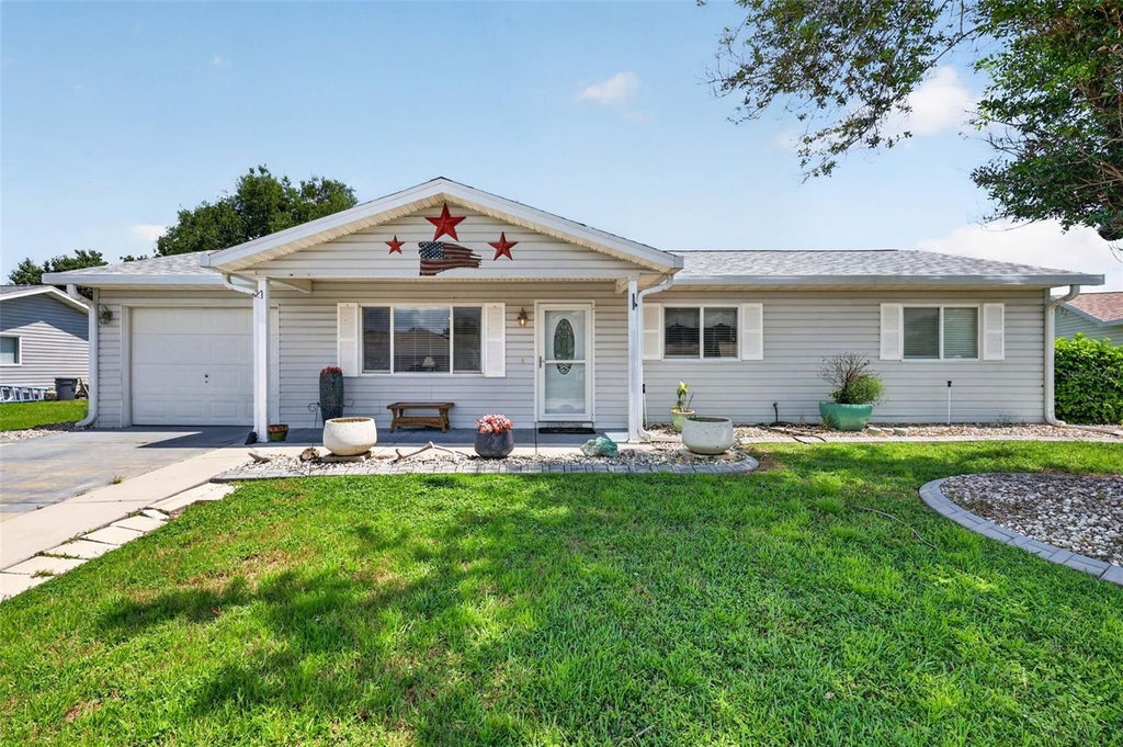 Photo of 17977 SE 107th Court, Summerfield, FL 34491 (MLS # G5116615)