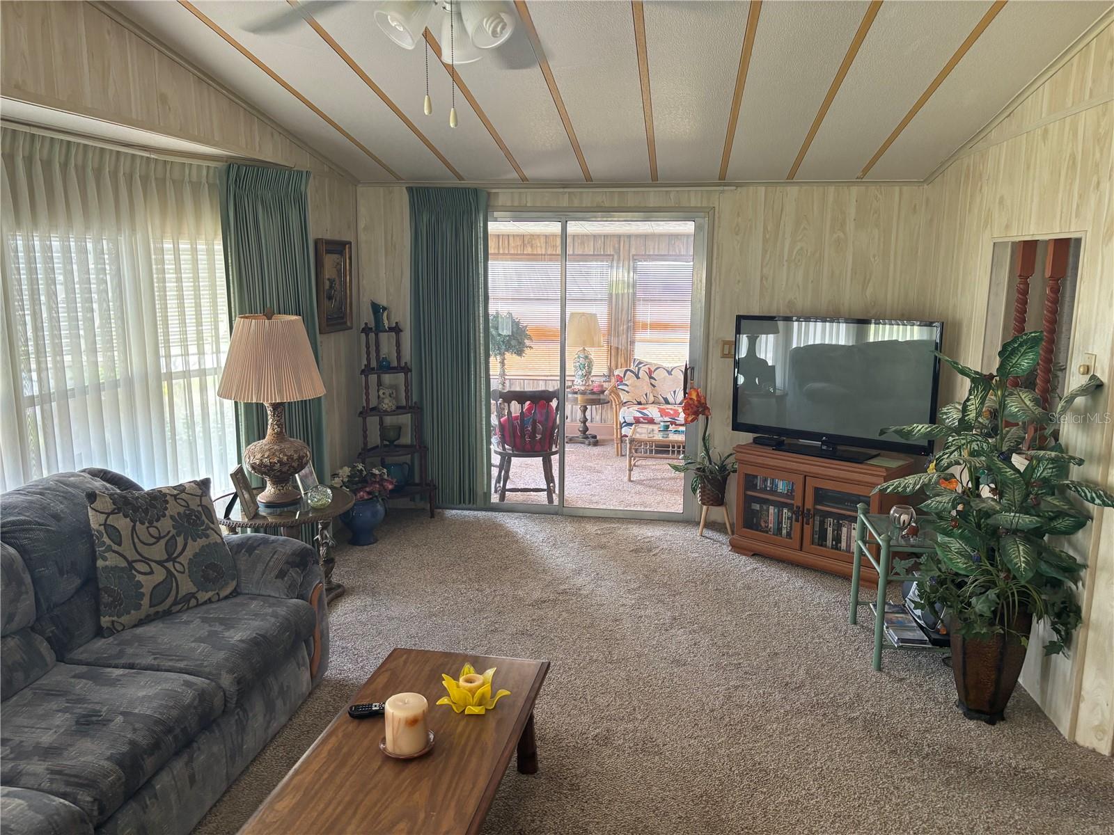 ZELLWOOD STATION - Residential