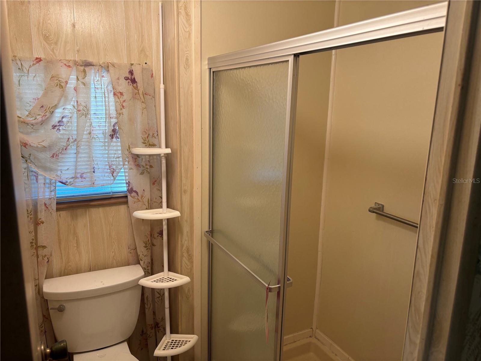 ZELLWOOD STATION - Residential