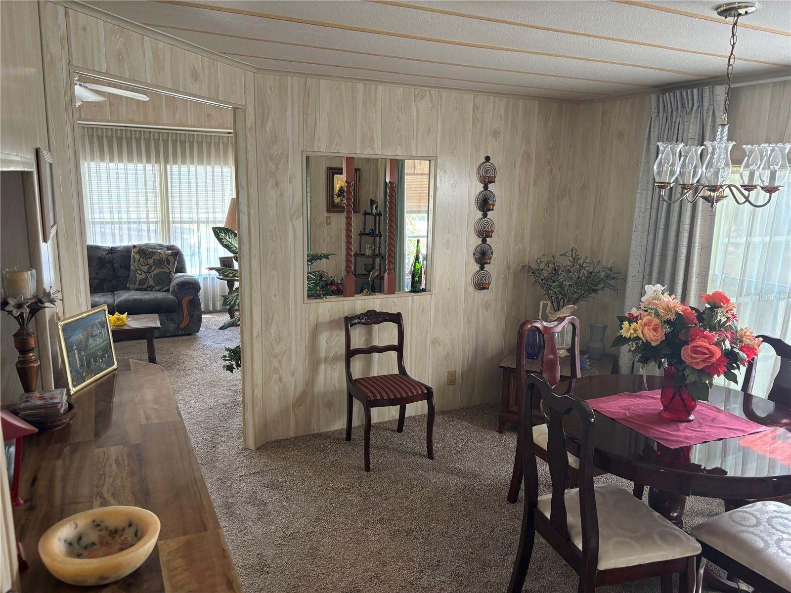 ZELLWOOD STATION - Residential