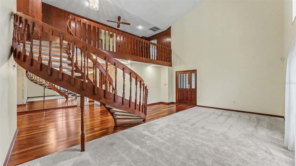 Photo of 633 Victoria Square Lane, Lakeland, FL 33813 (MLS # L4962863)