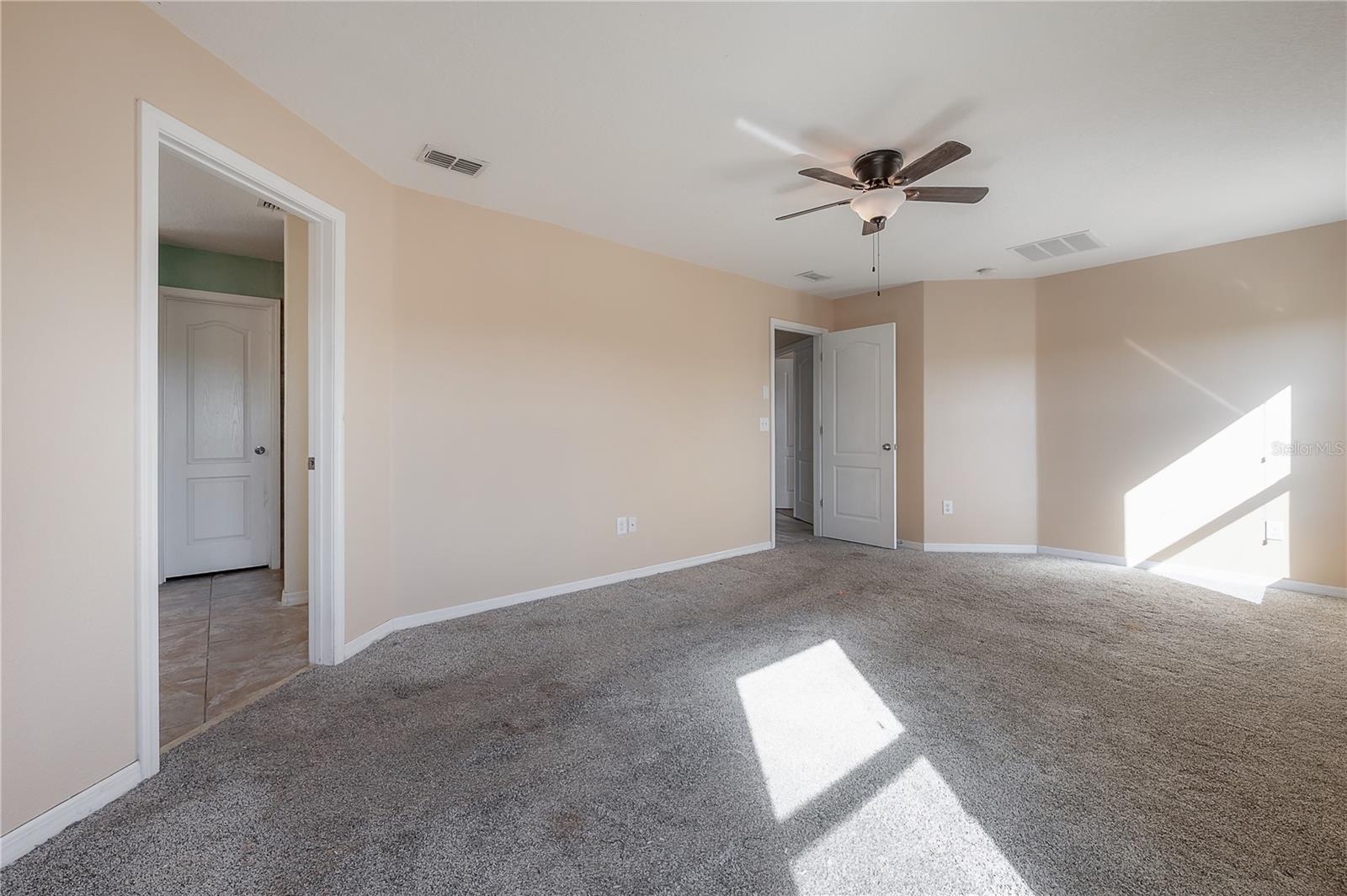 DEERFIELD LAKES - Residential