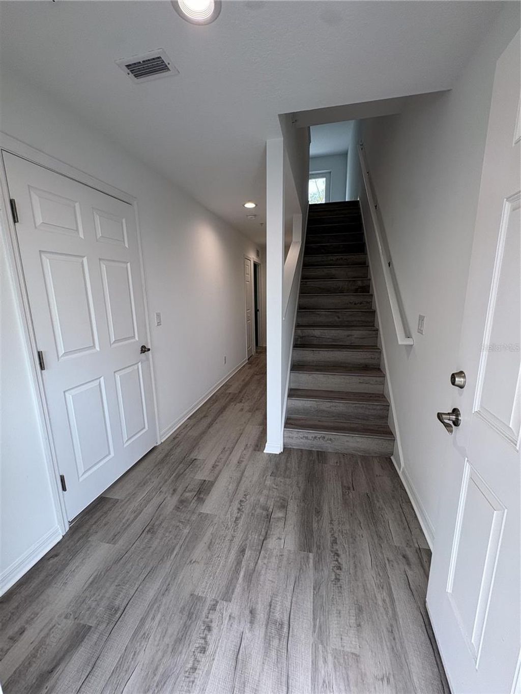 Photo of 2527 6th Avenue Drive E, Bradenton, FL 34208 (MLS # G5108884)