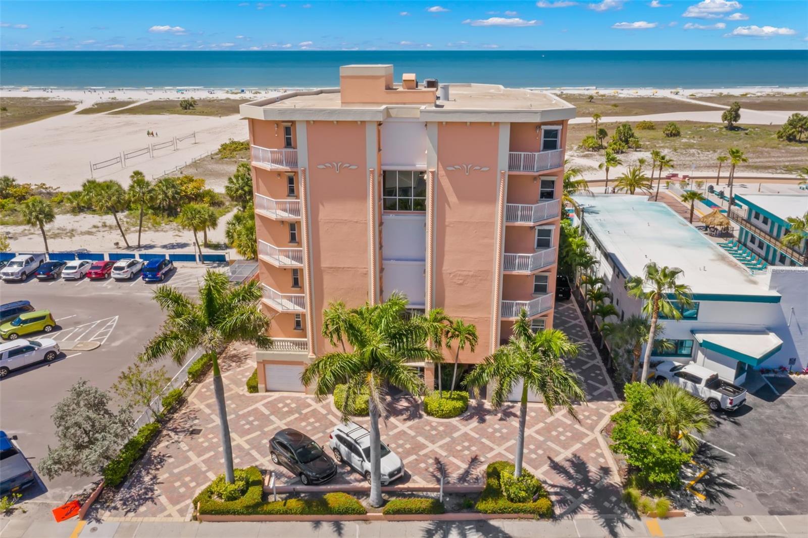 VENETIAN OF TREASURE - Residential