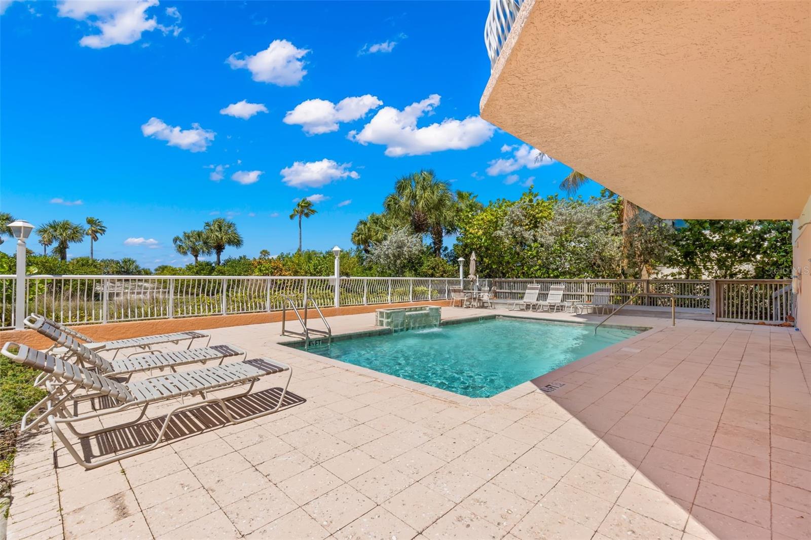 VENETIAN OF TREASURE - Residential