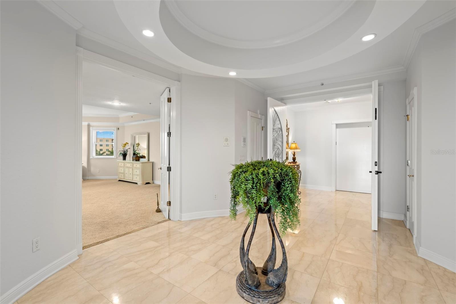 VENETIAN OF TREASURE - Residential