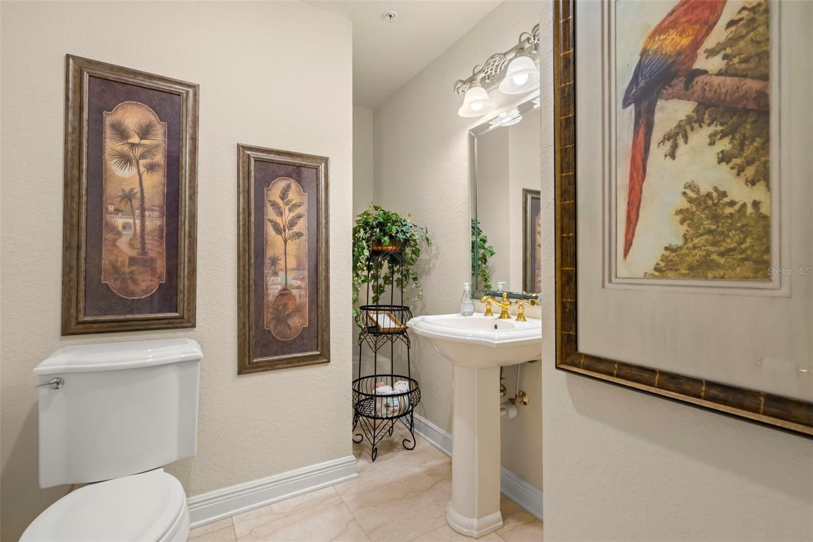 VENETIAN OF TREASURE - Residential