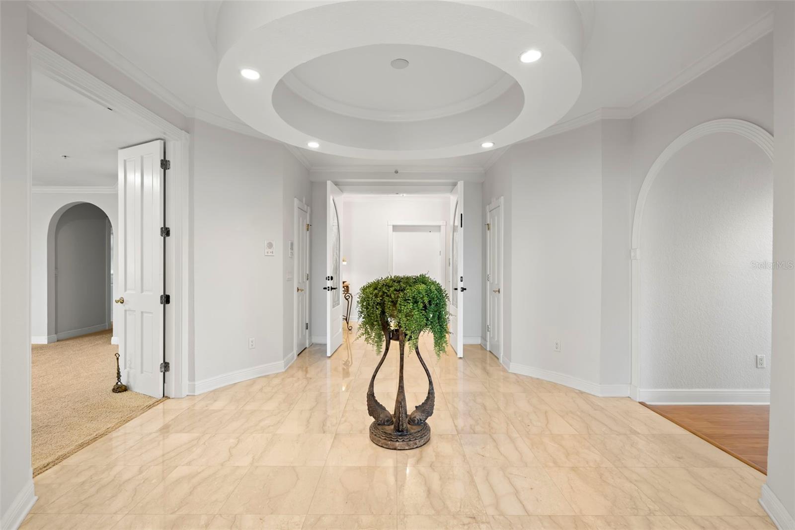 VENETIAN OF TREASURE - Residential