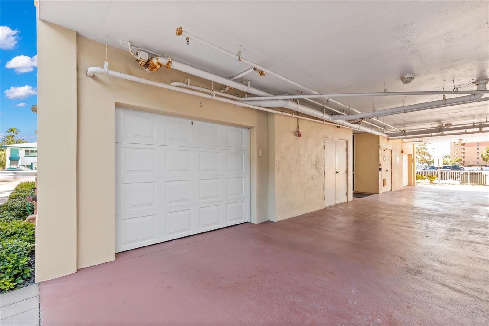 VENETIAN OF TREASURE - Residential