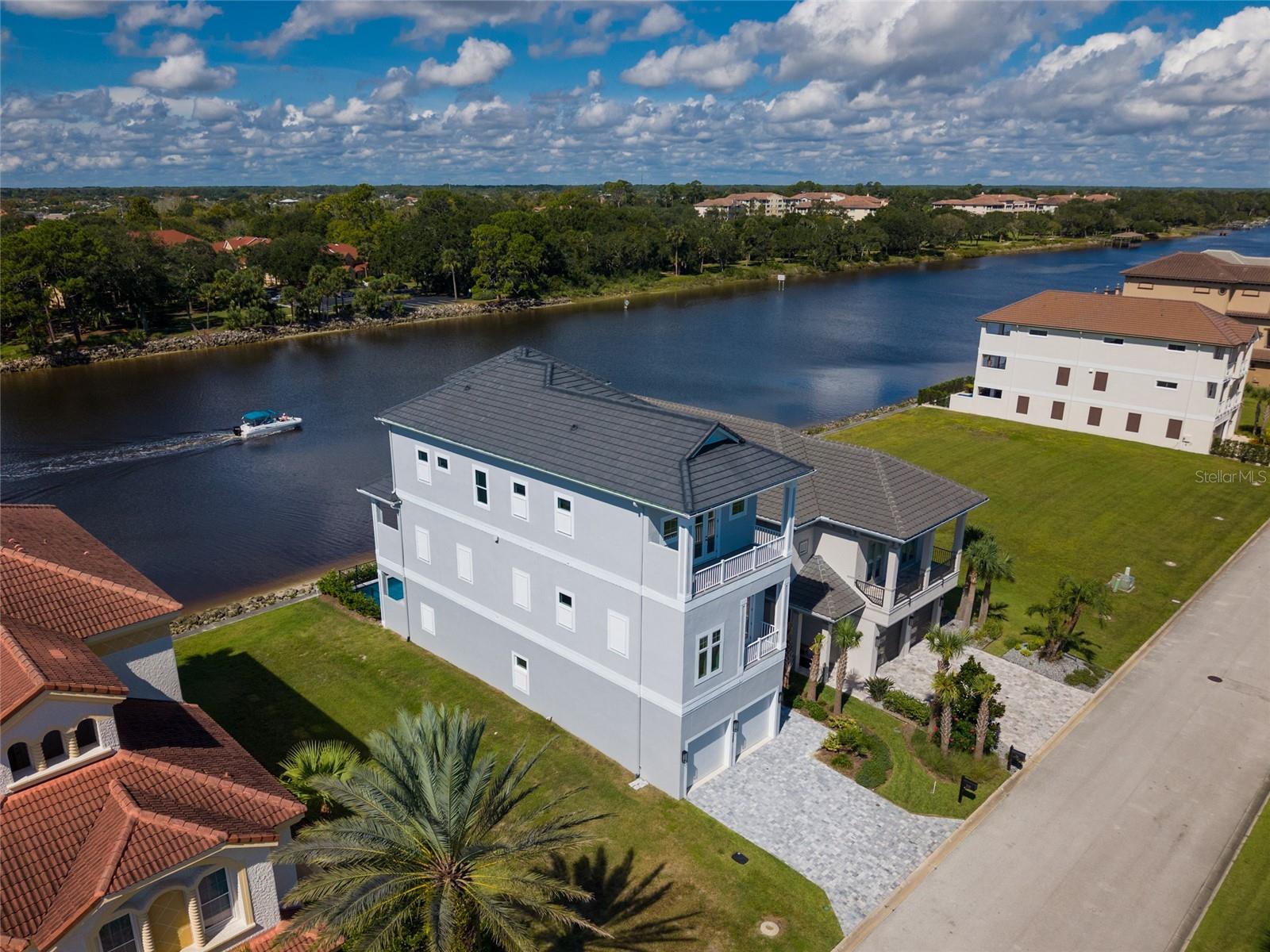 HARBOR VILLAGE - Residential