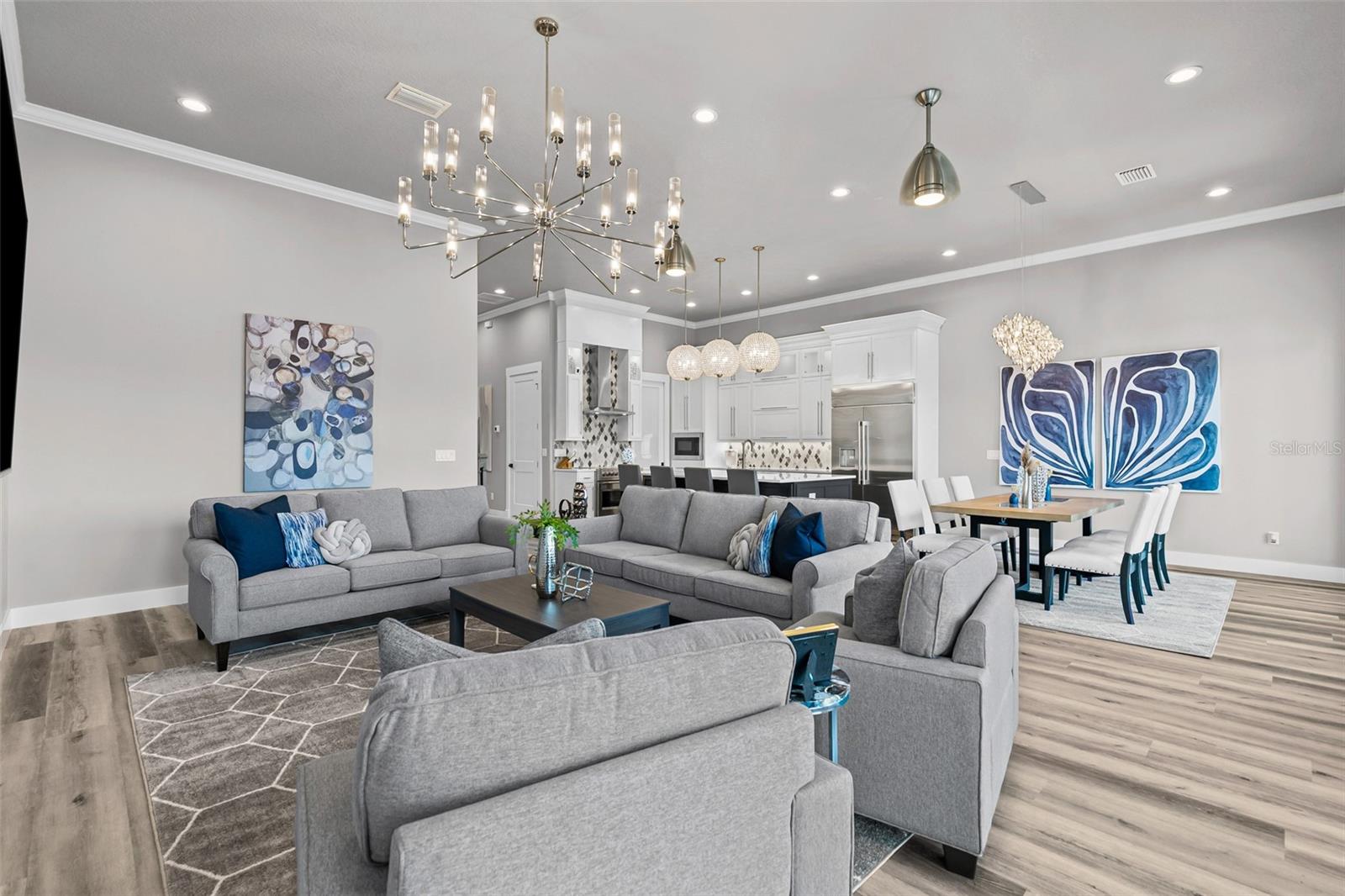 HARBOR VILLAGE - Residential