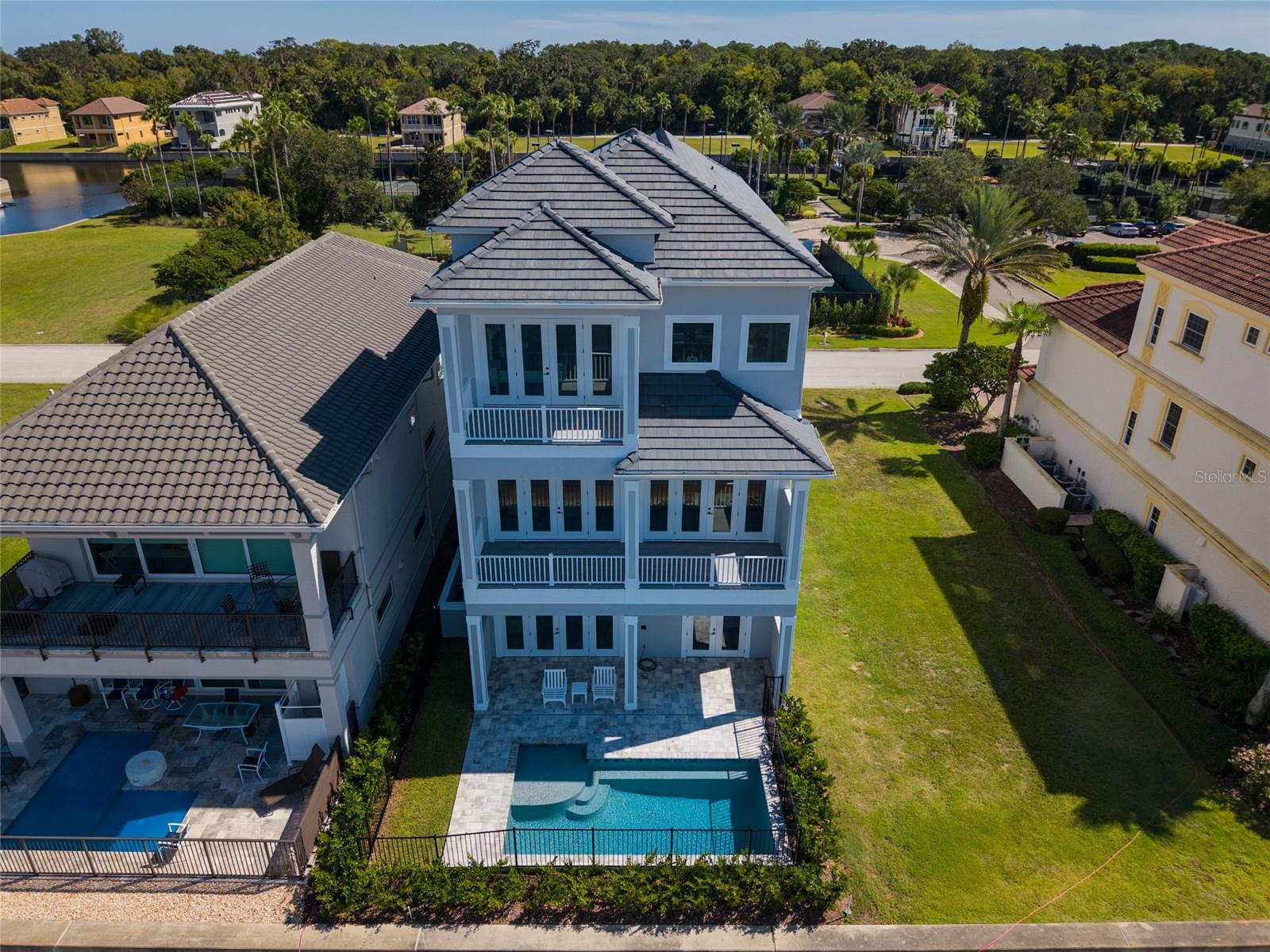 HARBOR VILLAGE - Residential