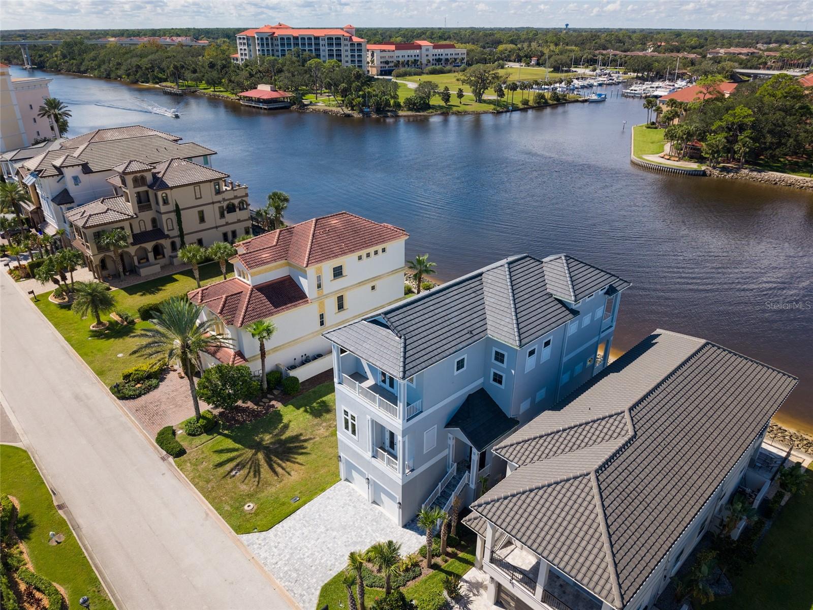 HARBOR VILLAGE - Residential