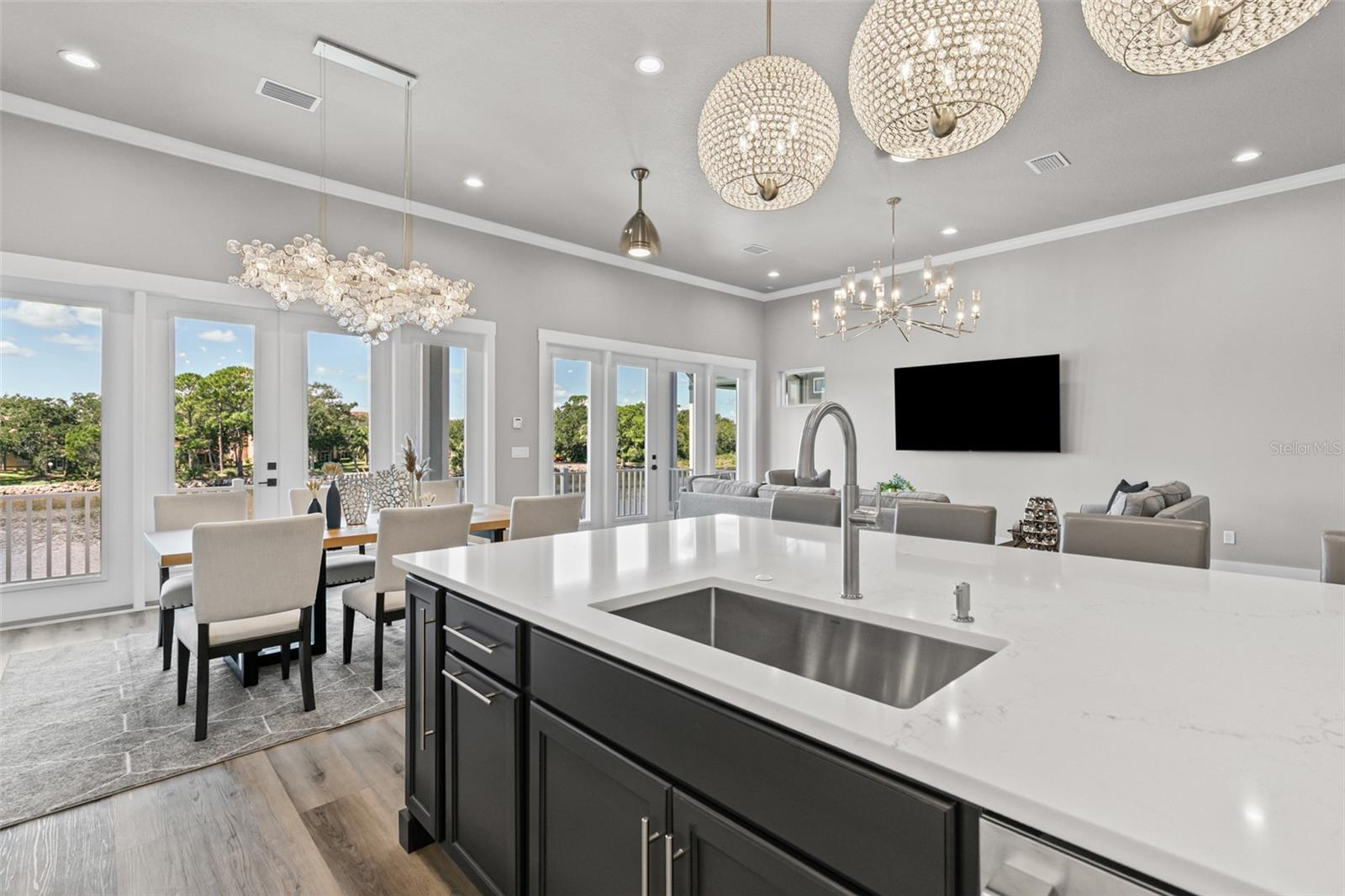HARBOR VILLAGE - Residential