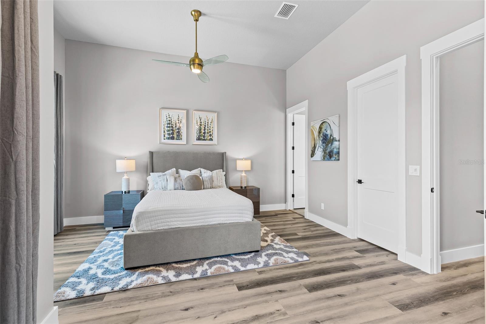 HARBOR VILLAGE - Residential
