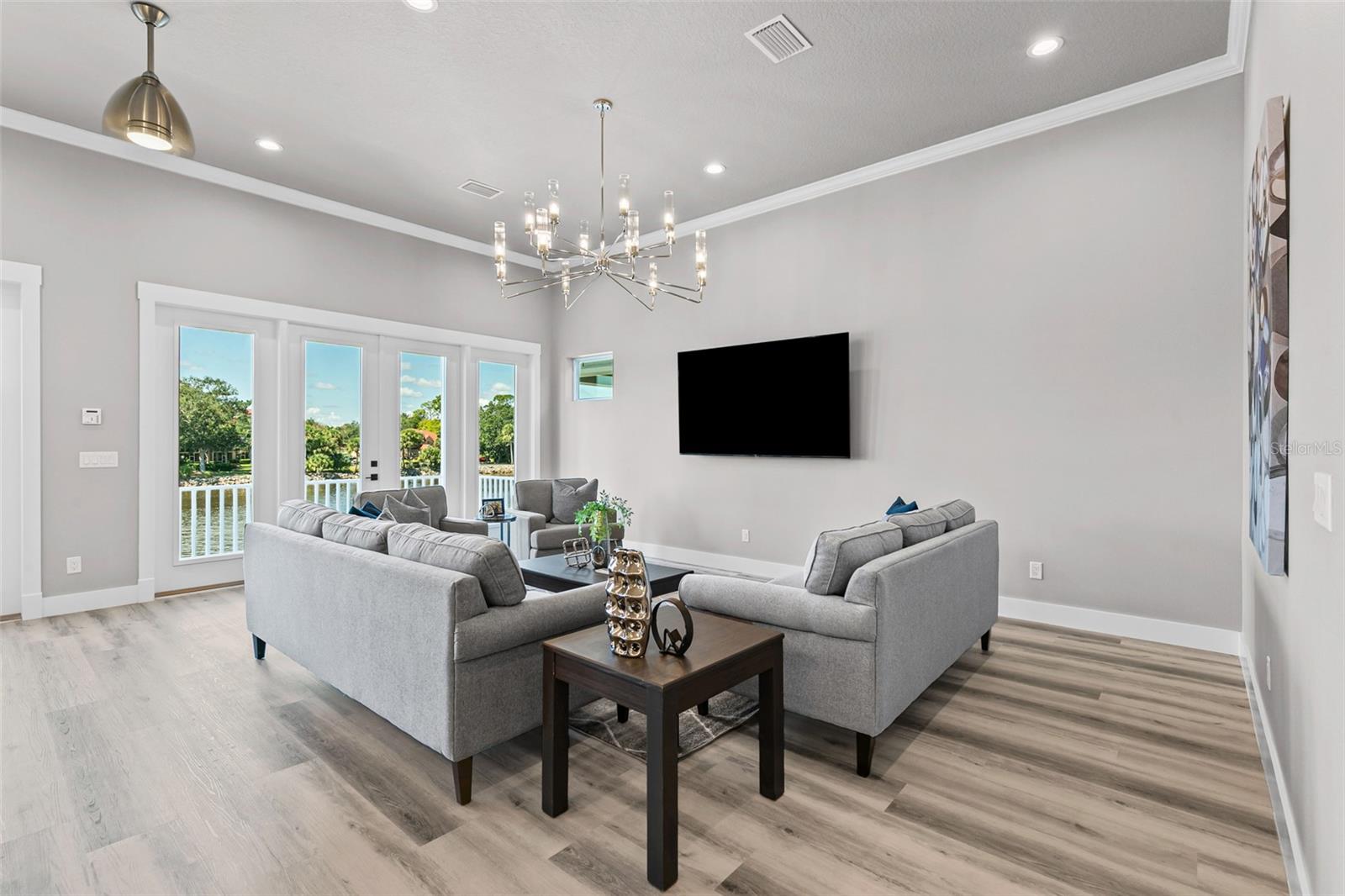 HARBOR VILLAGE - Residential