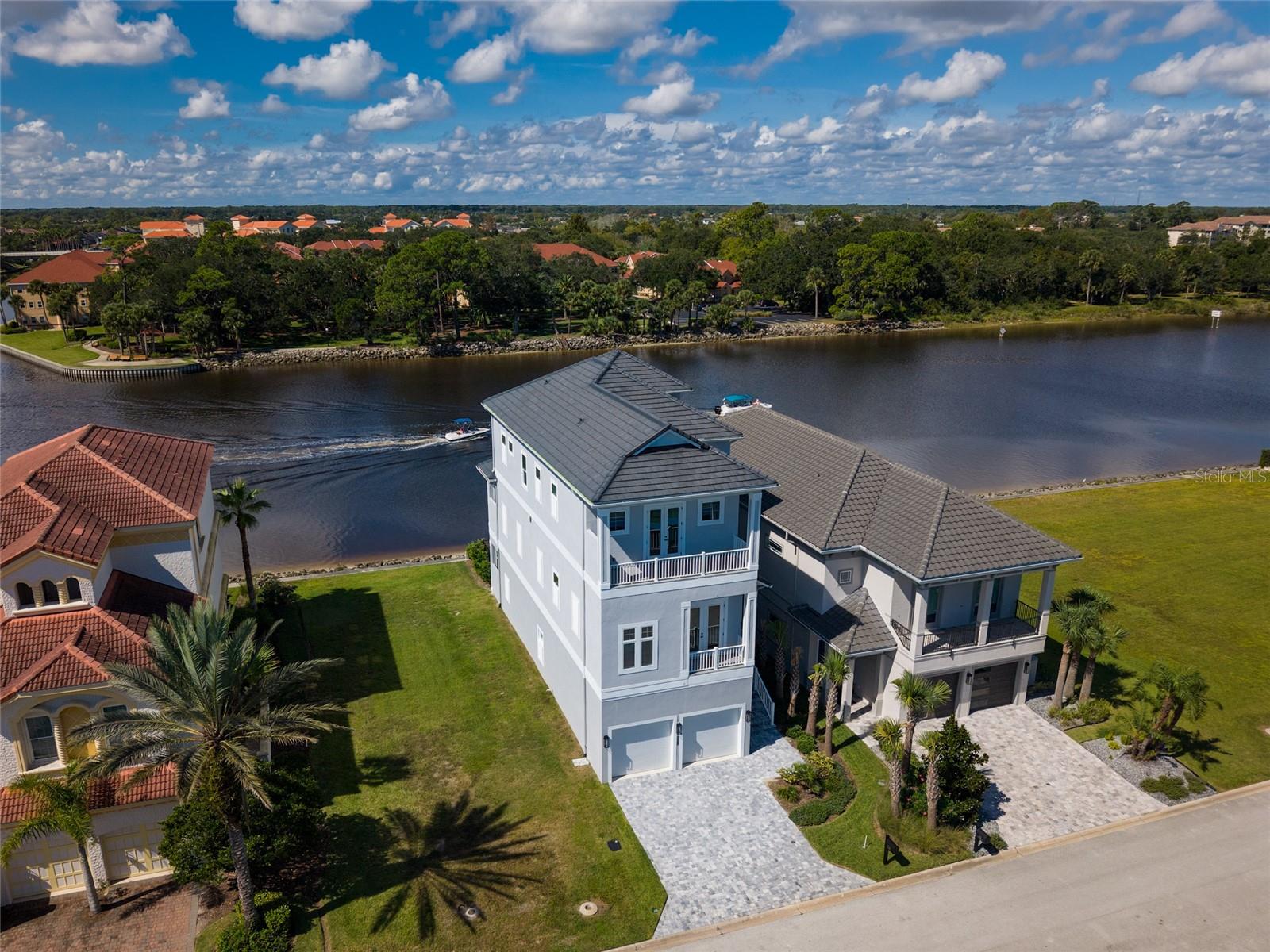 HARBOR VILLAGE - Residential