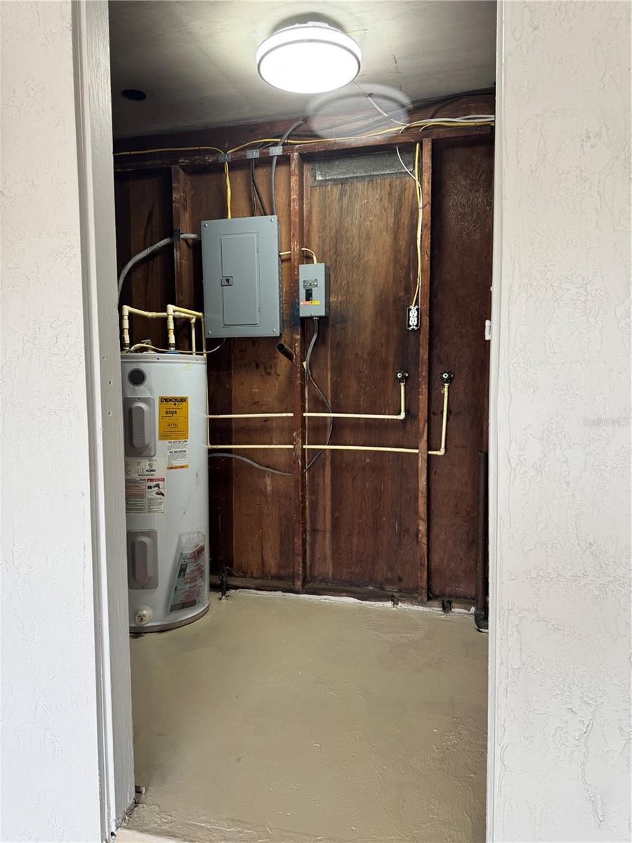 WEST ORLANDO FIRST ADD - Commercial Sale