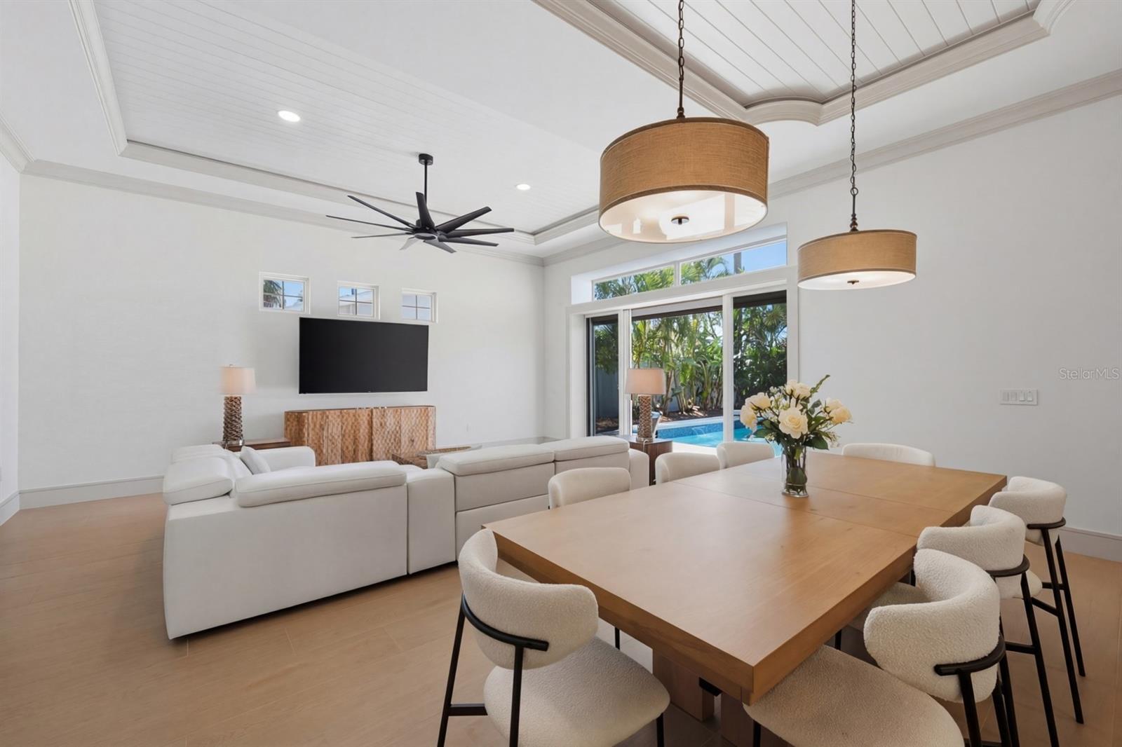 SAINT ARMANDS DIV JOHN RINGLING ESTATES - Residential