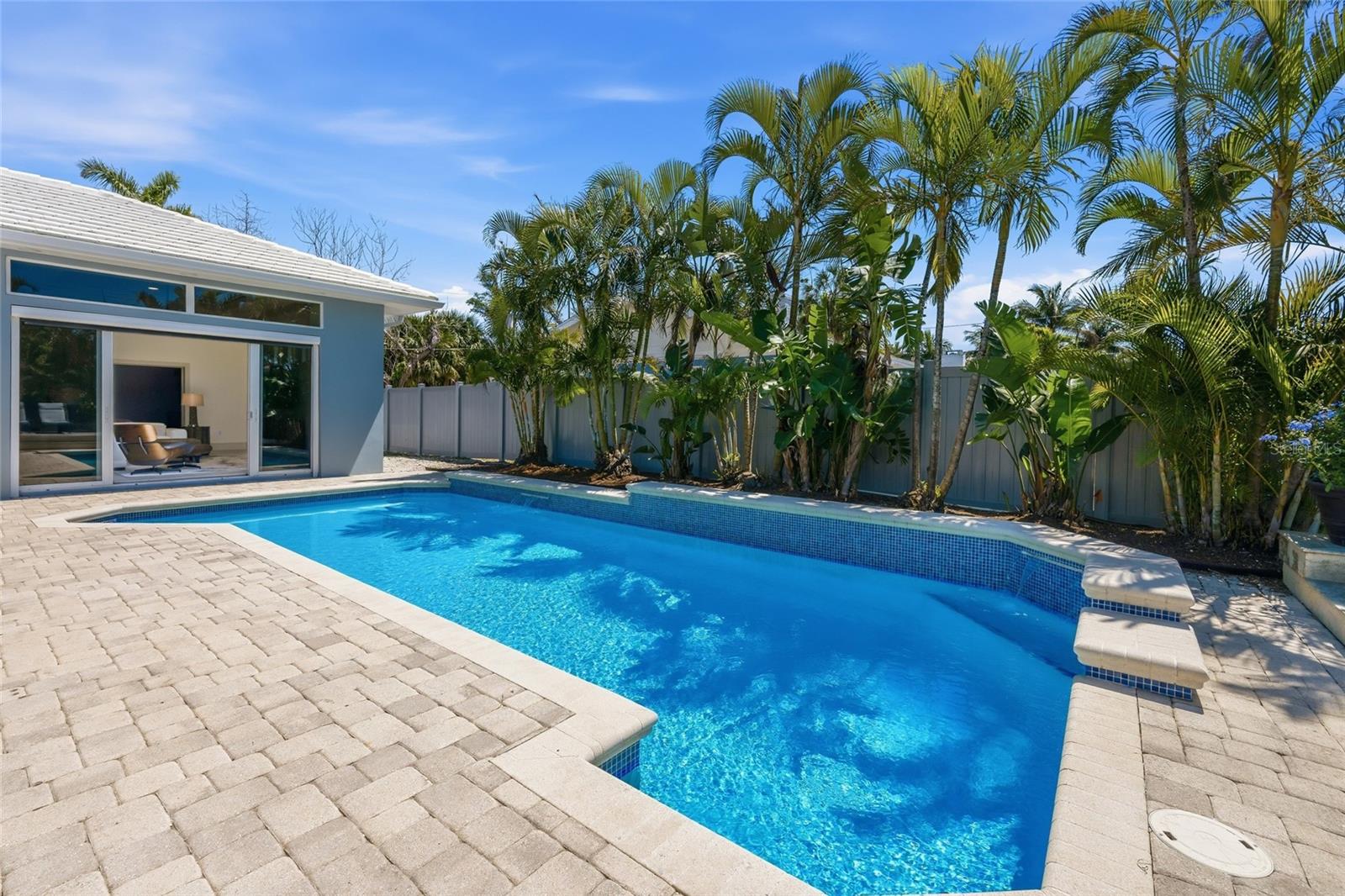 SAINT ARMANDS DIV JOHN RINGLING ESTATES - Residential