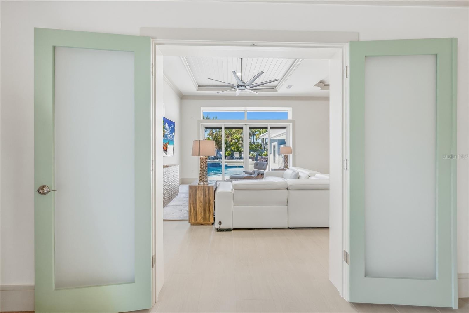 SAINT ARMANDS DIV JOHN RINGLING ESTATES - Residential