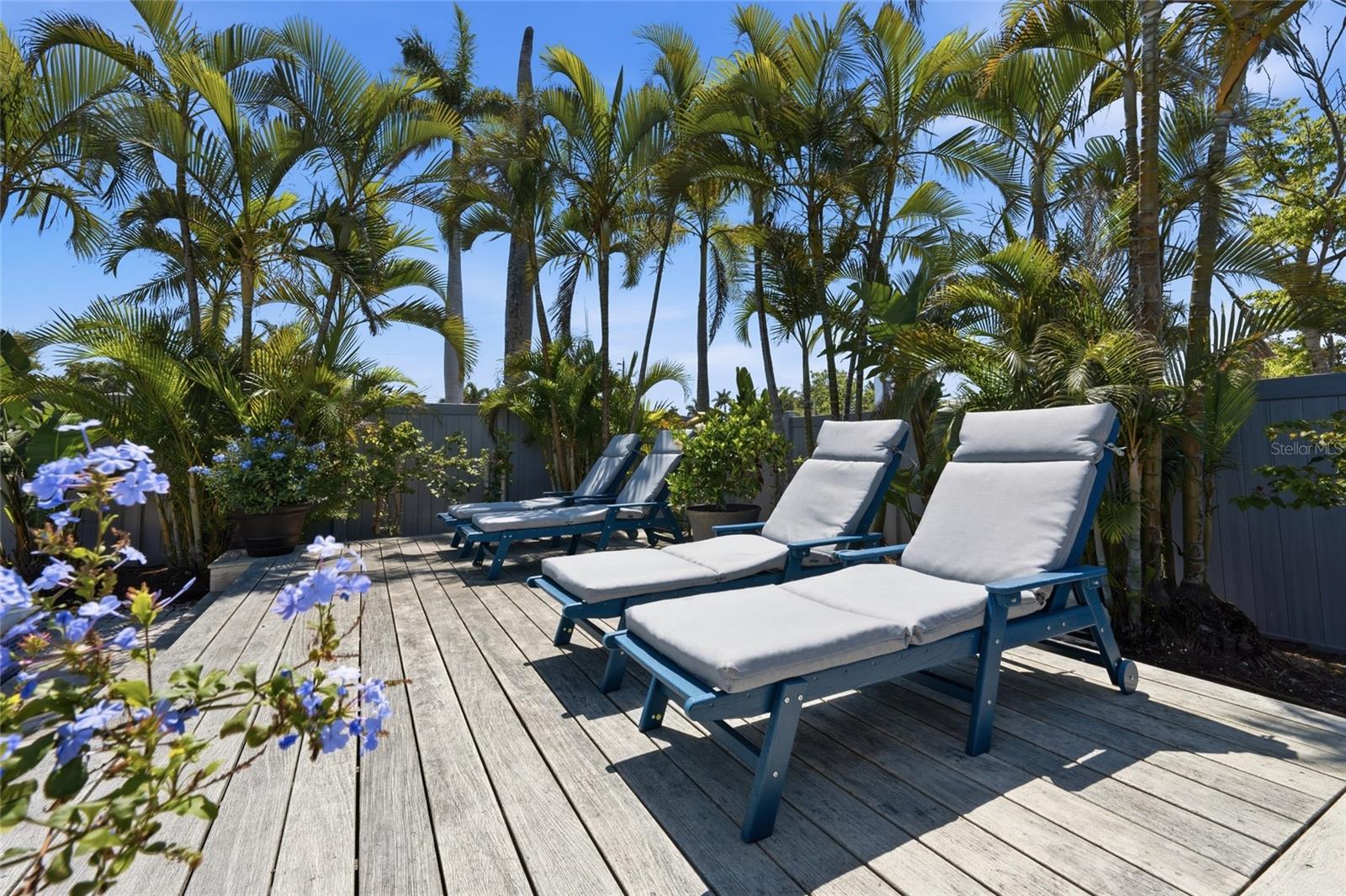 SAINT ARMANDS DIV JOHN RINGLING ESTATES - Residential