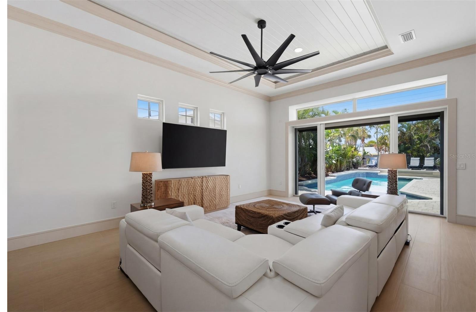 SAINT ARMANDS DIV JOHN RINGLING ESTATES - Residential