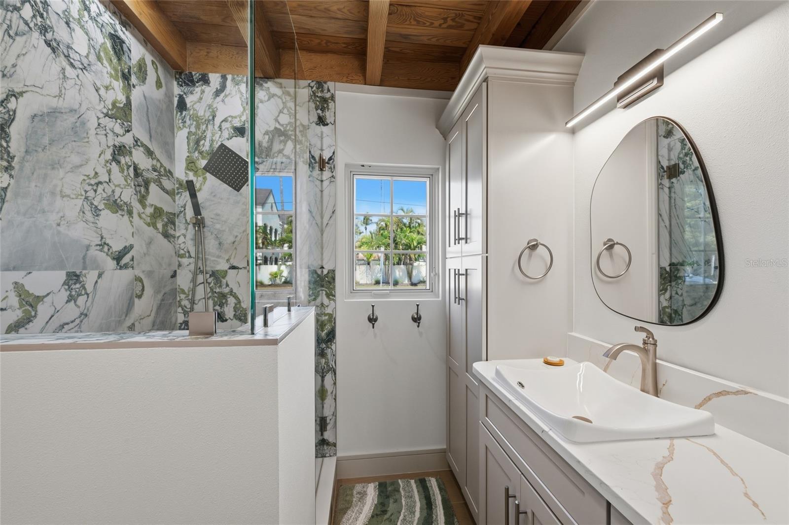 SAINT ARMANDS DIV JOHN RINGLING ESTATES - Residential