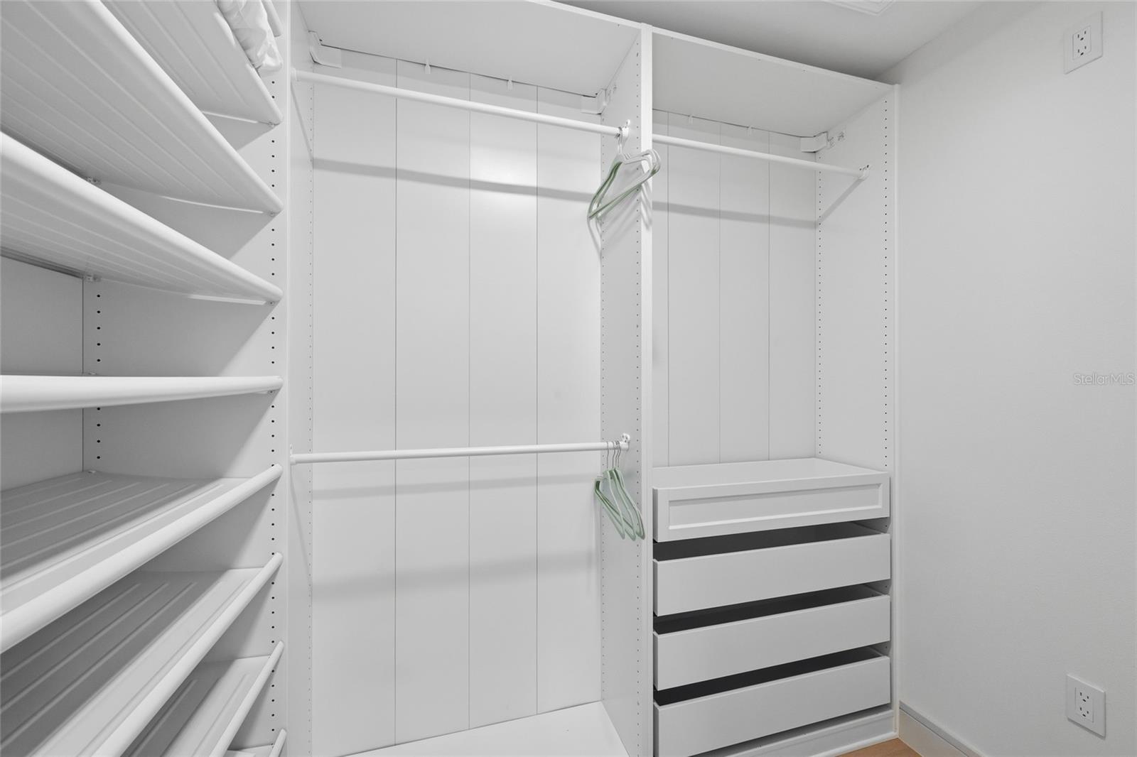 SAINT ARMANDS DIV JOHN RINGLING ESTATES - Residential