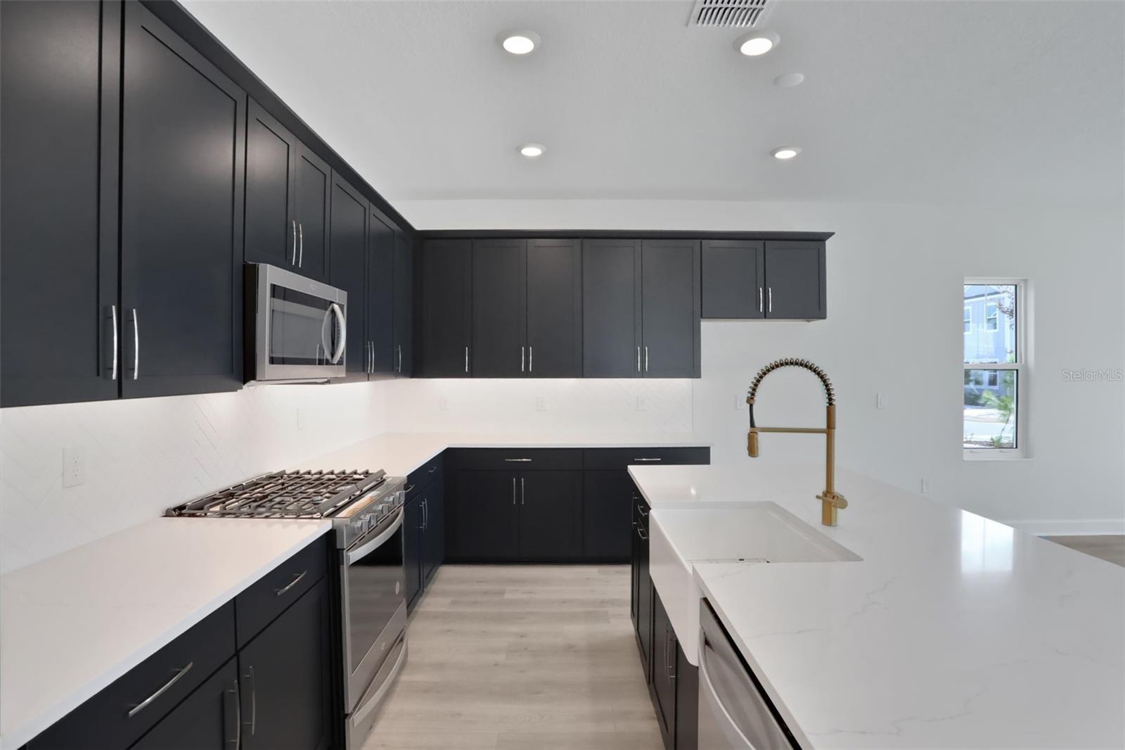 BUNGALOW WALK LAKEWOOD RANCH NEIGHBORHOOD - Residential