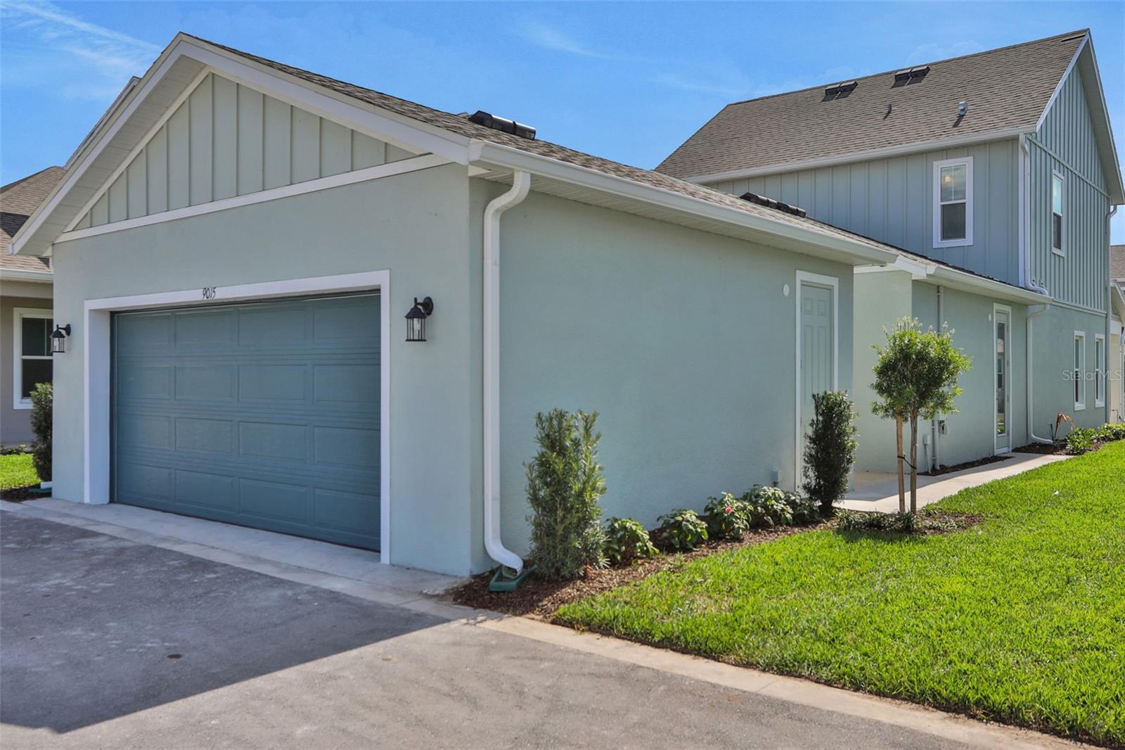 BUNGALOW WALK LAKEWOOD RANCH NEIGHBORHOOD - Residential