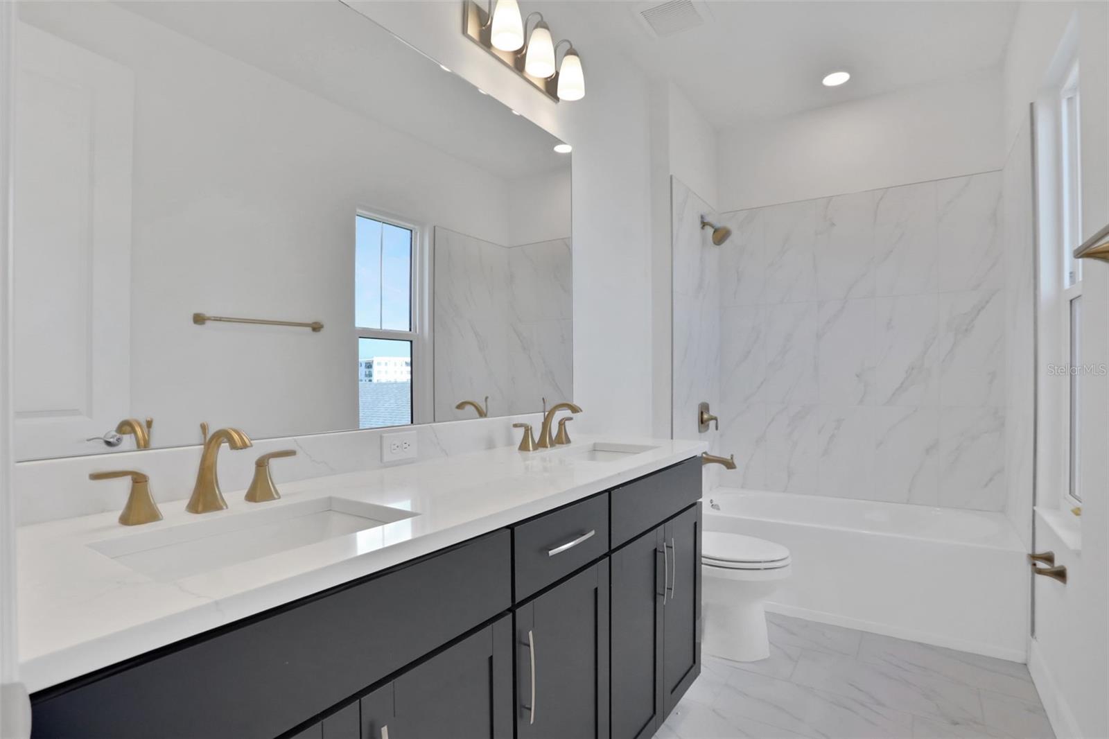 BUNGALOW WALK LAKEWOOD RANCH NEIGHBORHOOD - Residential