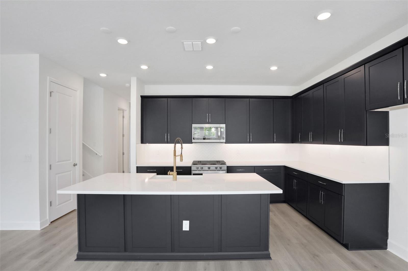 BUNGALOW WALK LAKEWOOD RANCH NEIGHBORHOOD - Residential