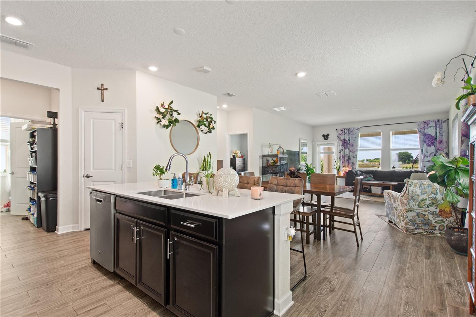 8736 PACIFIC DUNES DR