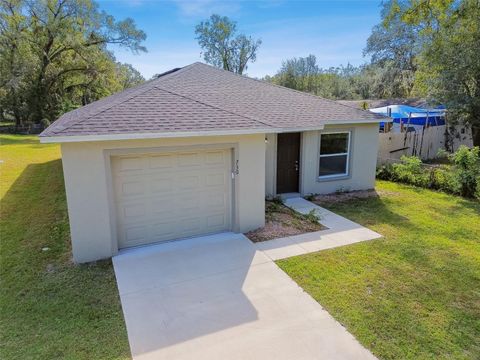 A home in LAKELAND