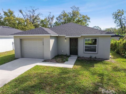 A home in LAKELAND