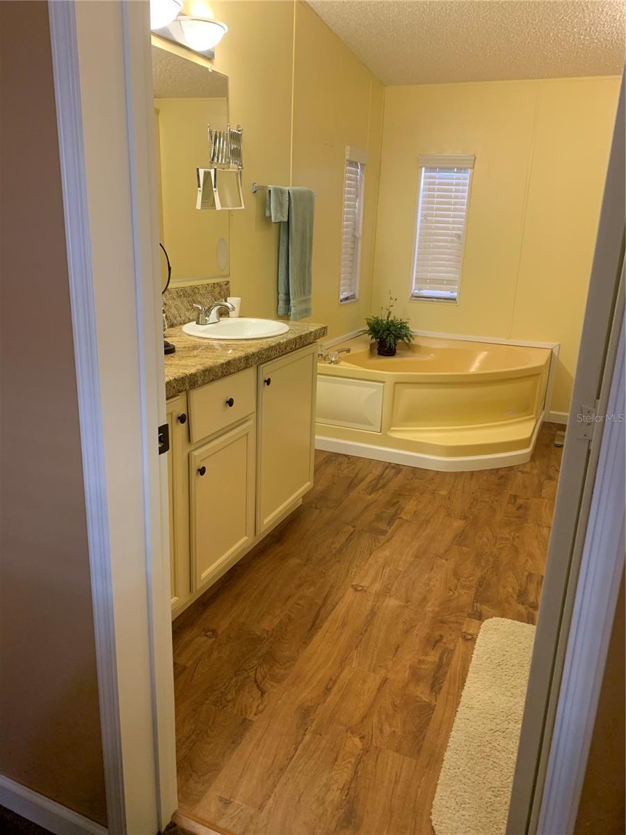 BROOKRIDGE COMMUNITY UNIT 4 - Residential