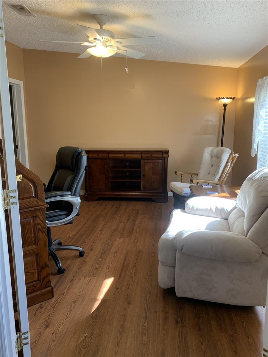 BROOKRIDGE COMMUNITY UNIT 4 - Residential