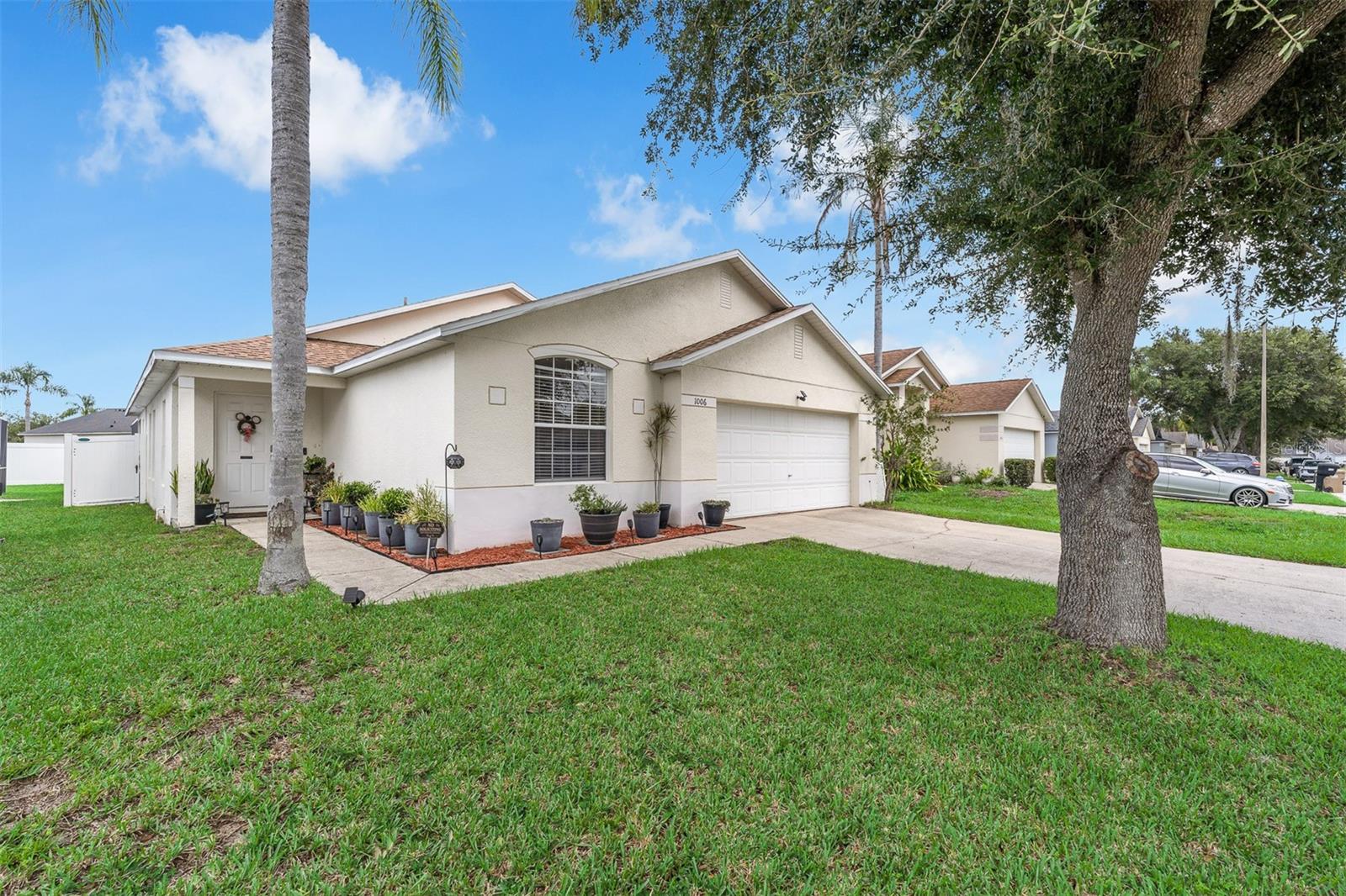 1006 CLEAR CREEK CIRCLE