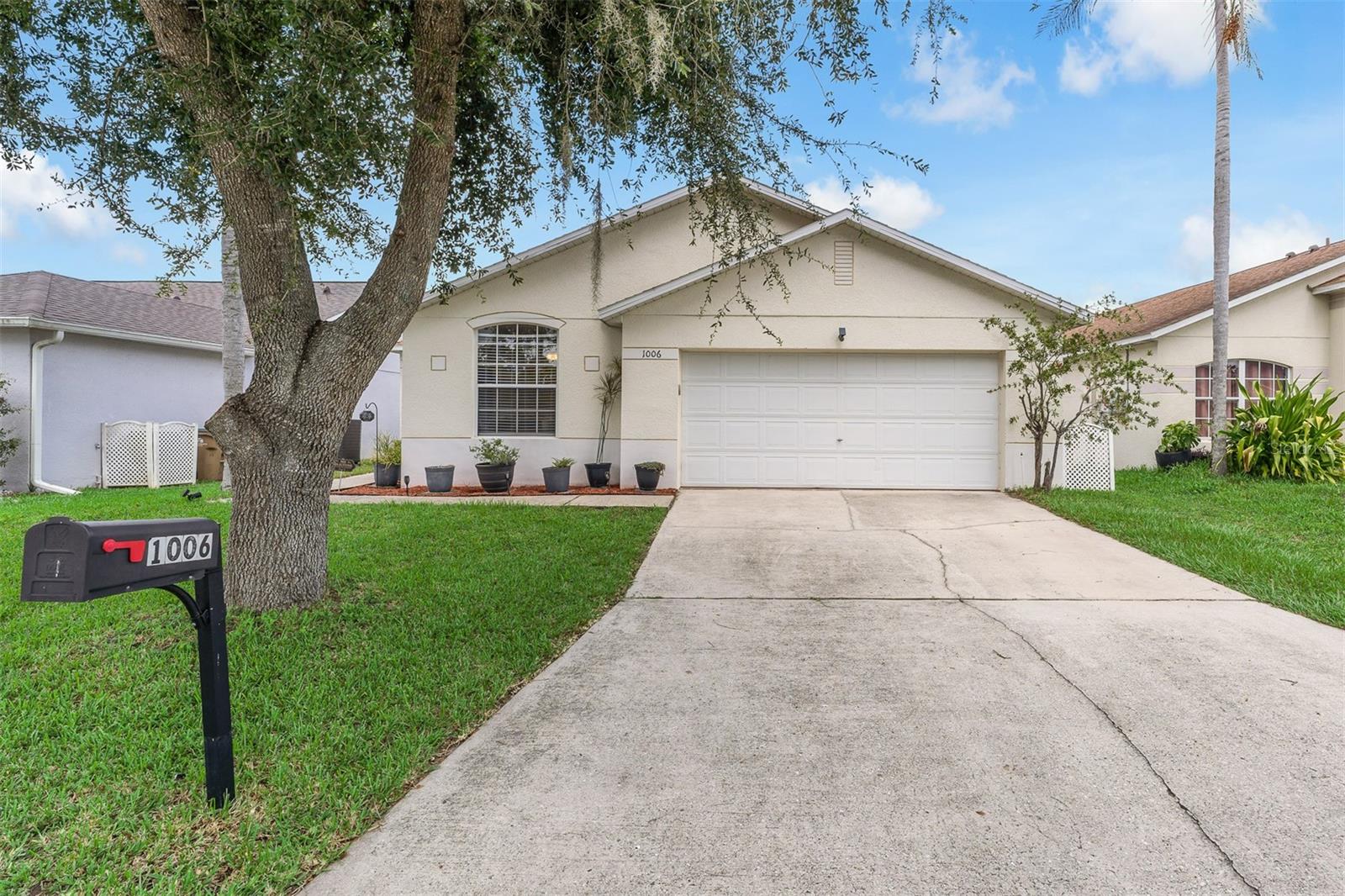 1006 CLEAR CREEK CIRCLE
