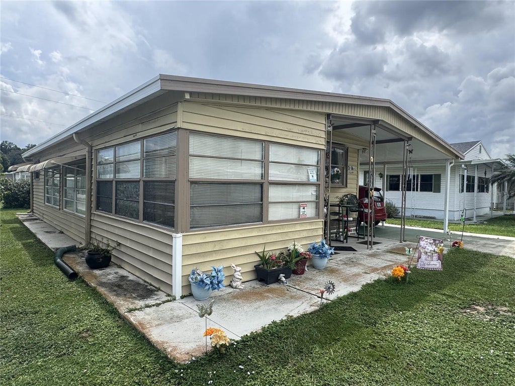 Photo of 37140 8th Avenue, Zephyrhills, FL 33542 (MLS # TB8551909)