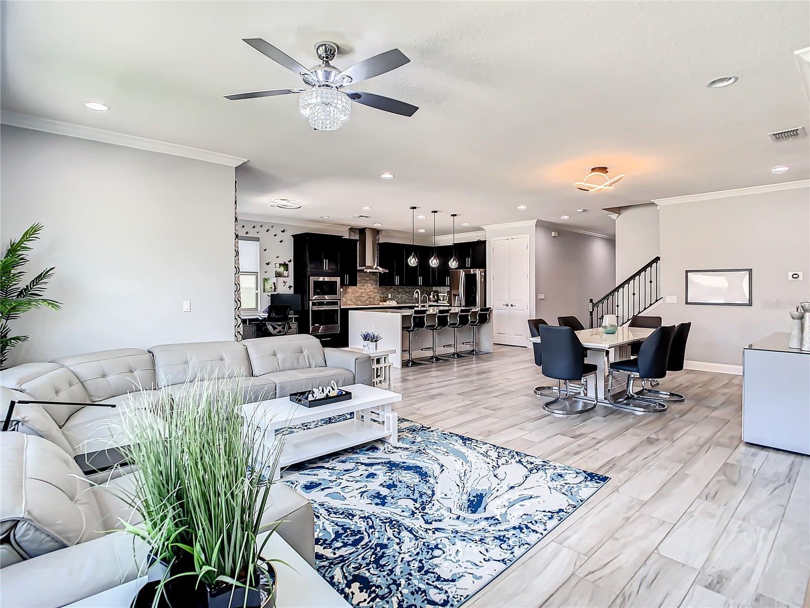 HIDEAWAY COVE AT OVIEDO PH 1 - Residential Lease