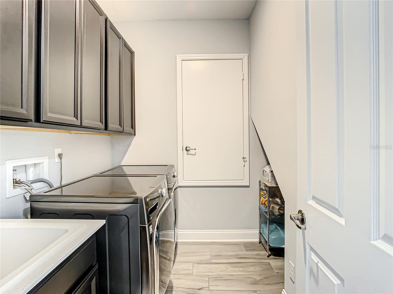 HIDEAWAY COVE AT OVIEDO PH 1 - Residential Lease