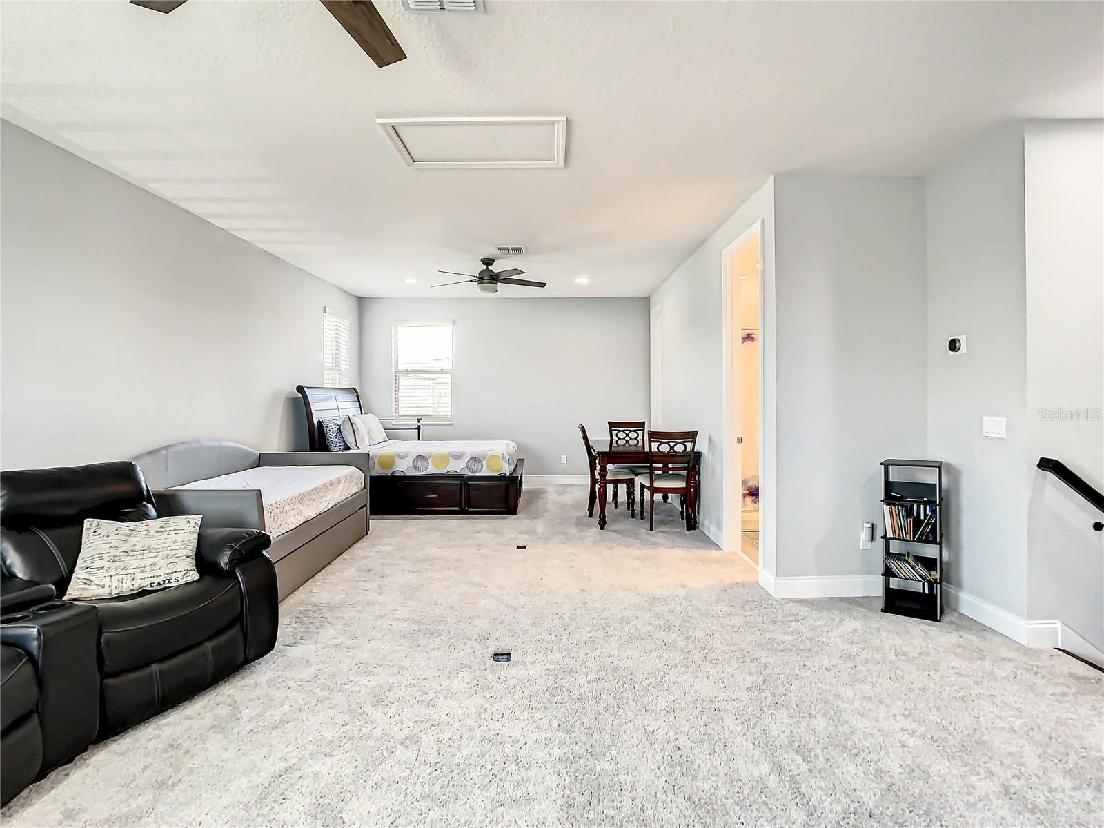 HIDEAWAY COVE AT OVIEDO PH 1 - Residential Lease