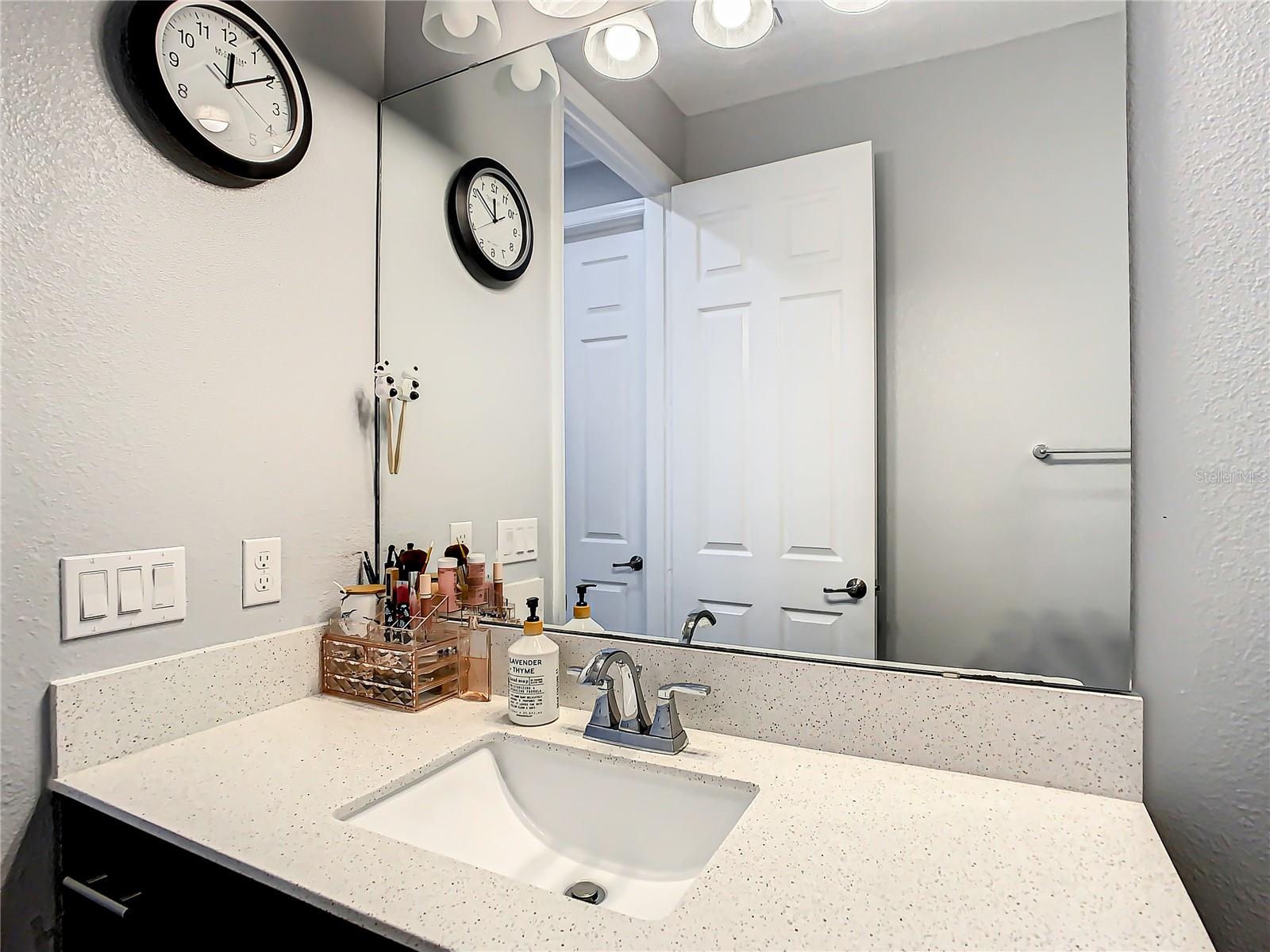 HIDEAWAY COVE AT OVIEDO PH 1 - Residential Lease