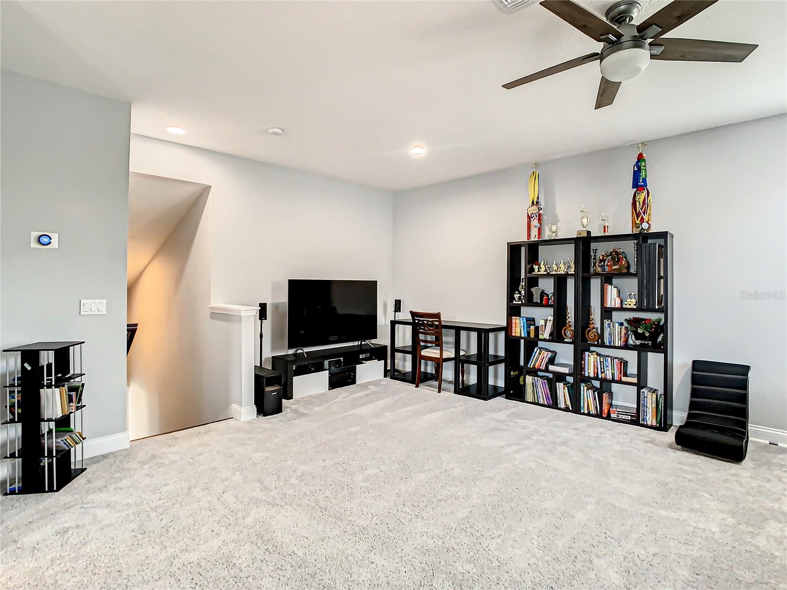 HIDEAWAY COVE AT OVIEDO PH 1 - Residential Lease